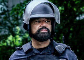 Why Jeffrey Wright’s Isaac Killed His Own Men (& Spared One) In The Last Of Us Season 2, Episode 4