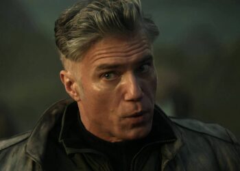 Strange New Worlds Besides Captain Pike